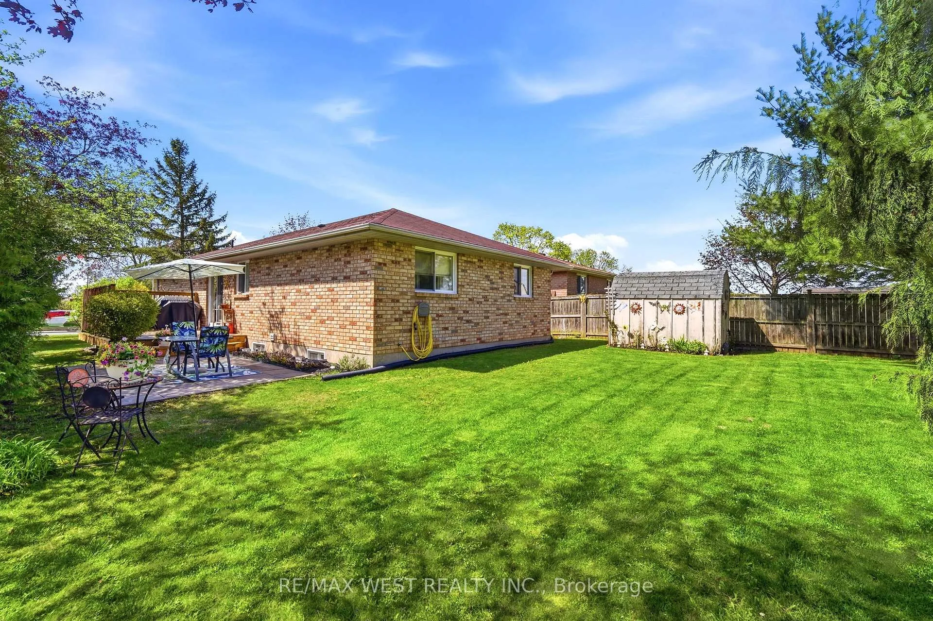 Photo 19 of 7917 Ethel Street, Niagara Falls, West Wood — HOMEH