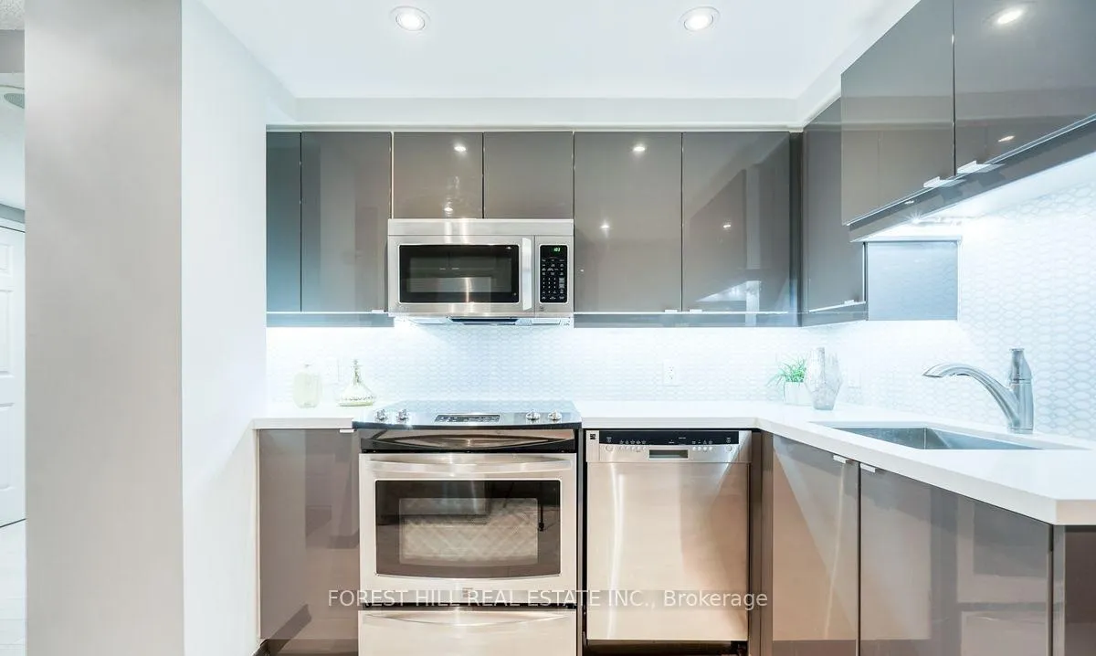 Photo 19 of Unit 704, 1818 Bayview Avenue, Toronto, Mount Pleasant East — HOMEH