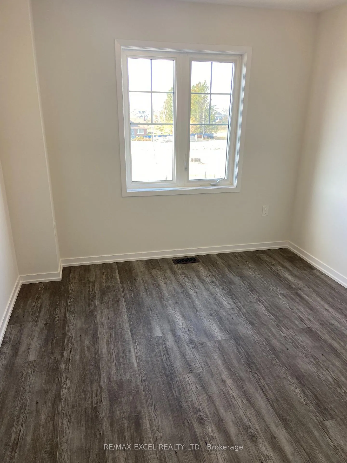 Photo 2 of 2032 Horace Duncan Crescent, Oshawa, Taunton — HOMEH