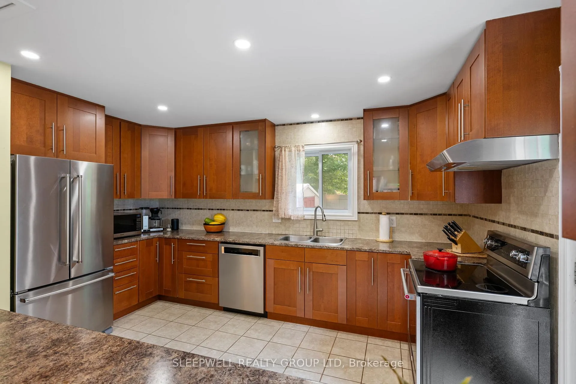 Photo 13 of 66 Parsons Ridge Road, Ottawa, Kanata - Katimavik — HOMEH
