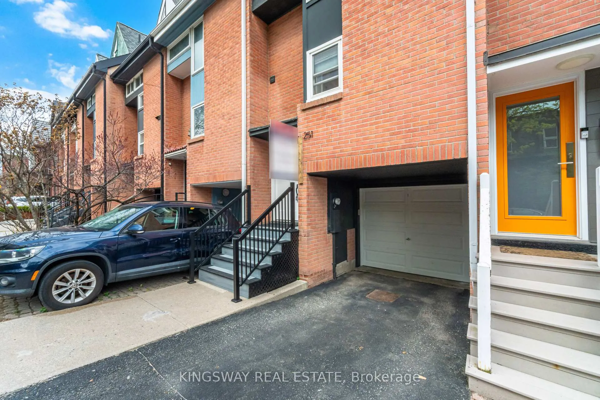 Photo 3 of 251 Ontario Street, Toronto, Moss Park — HOMEH