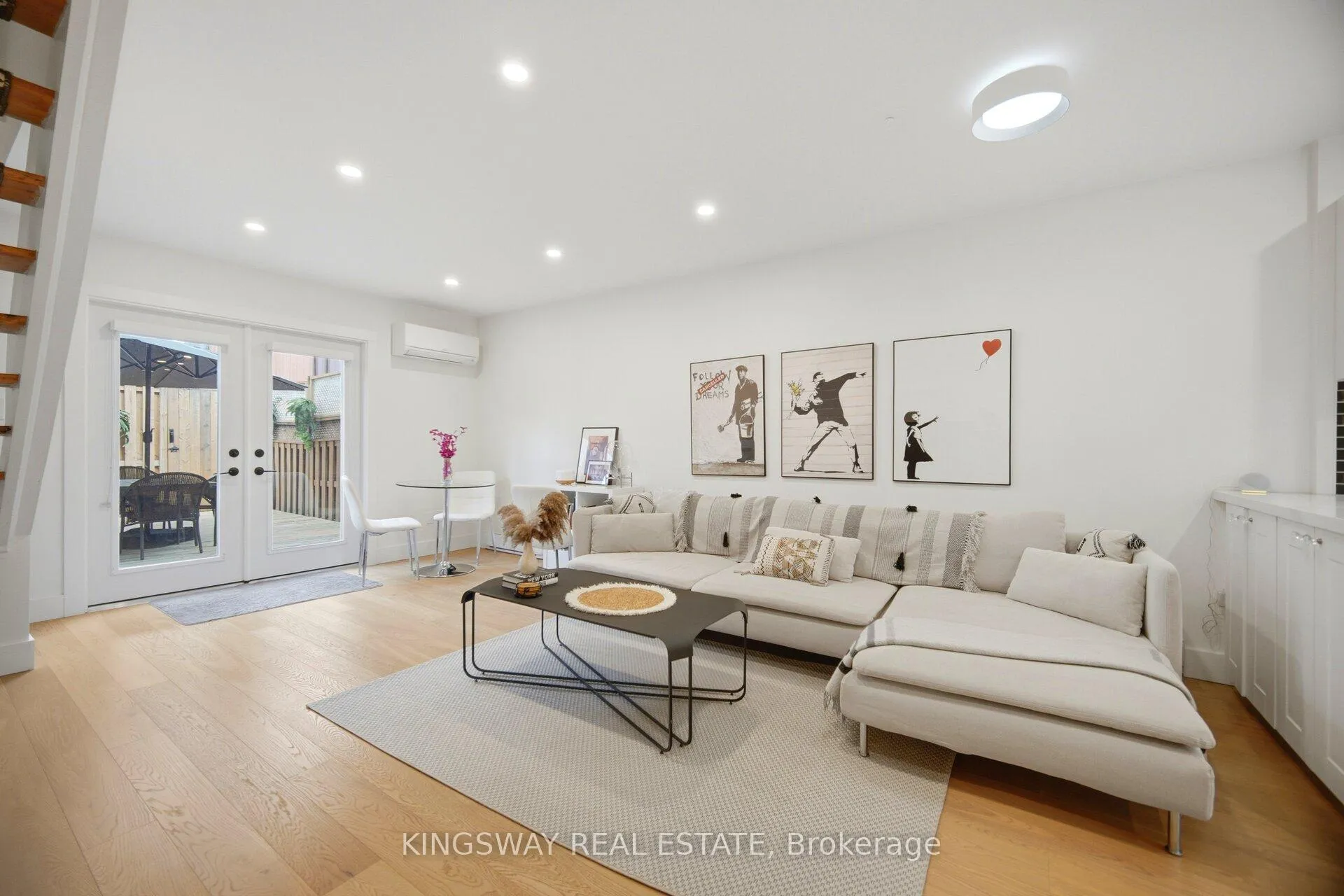 Photo 5 of 251 Ontario Street, Toronto, Moss Park — HOMEH