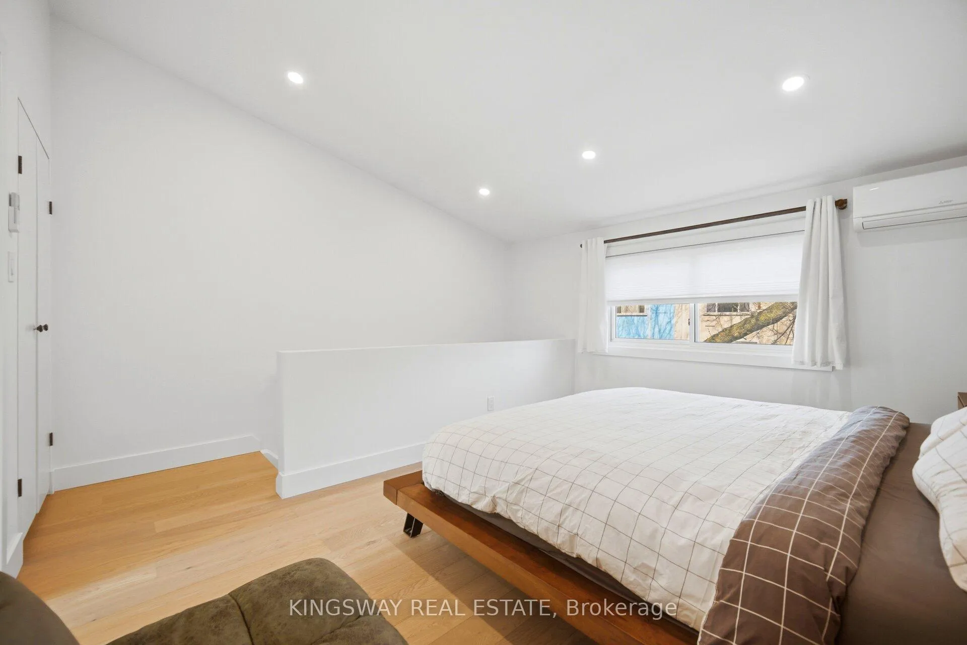 Photo 27 of 251 Ontario Street, Toronto, Moss Park — HOMEH