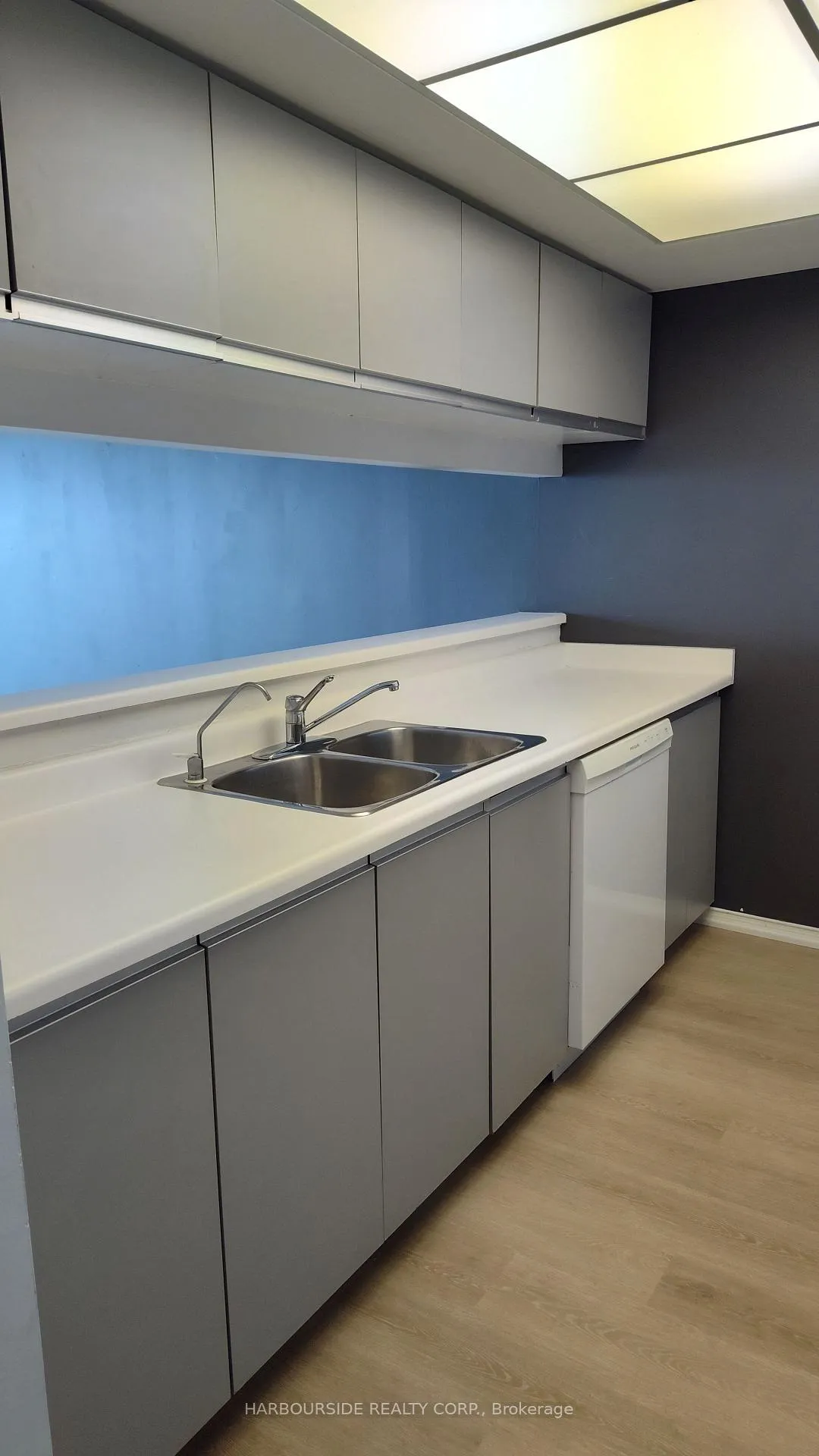 Photo 7 of Unit 2009, 77 Harbour Square, Toronto, Waterfront Communities — HOMEH