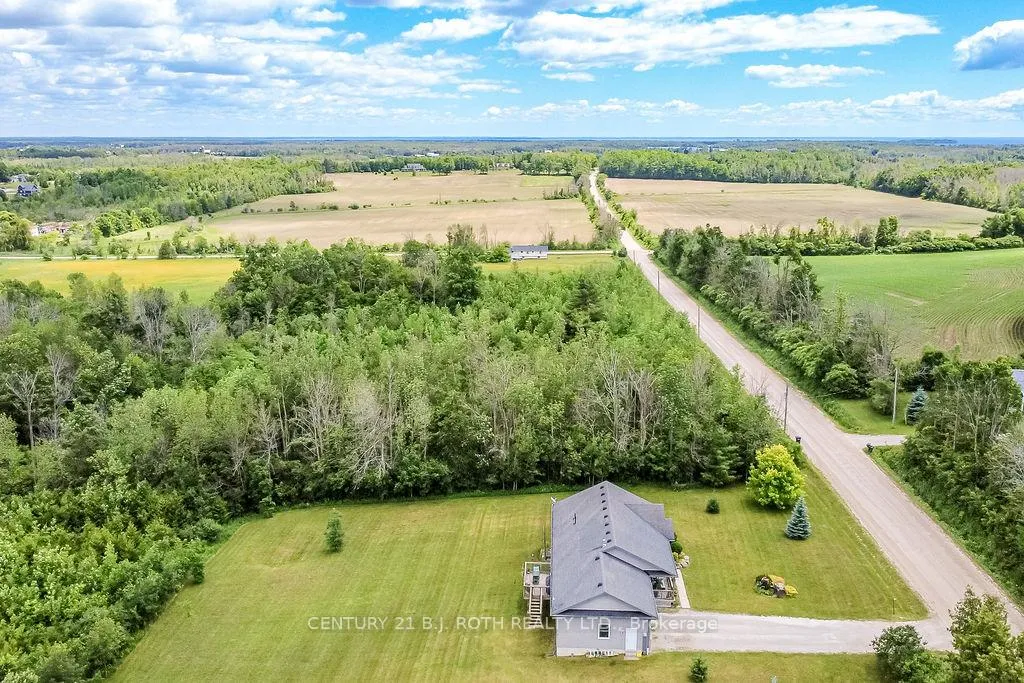 Photo 5 of 5051 Sideroad 25, Ramara, Rural Ramara — HOMEH