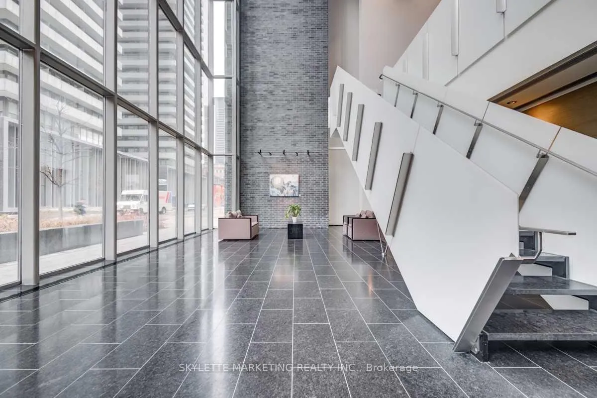 Photo 2 of Unit 3702, 33 Charles Street E, Toronto, Church-Yonge Corridor — HOMEH