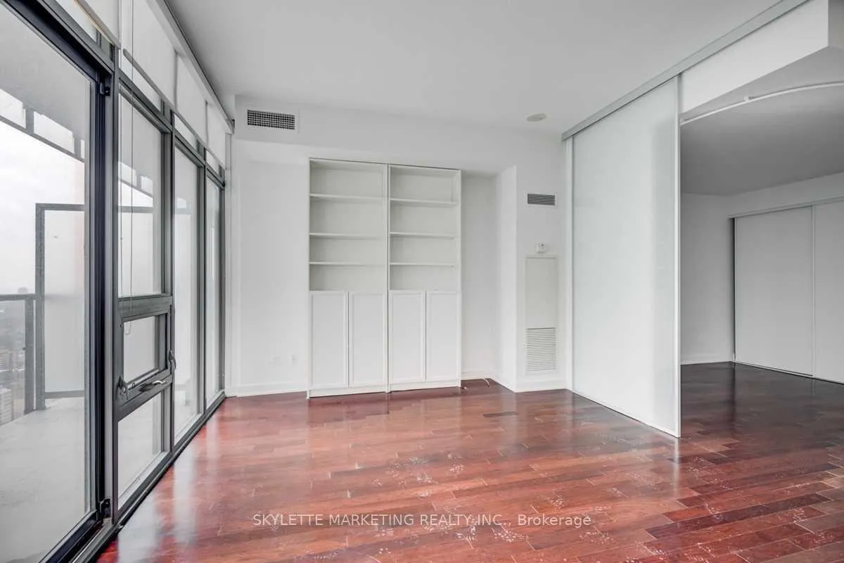 Photo 4 of Unit 3702, 33 Charles Street E, Toronto, Church-Yonge Corridor — HOMEH