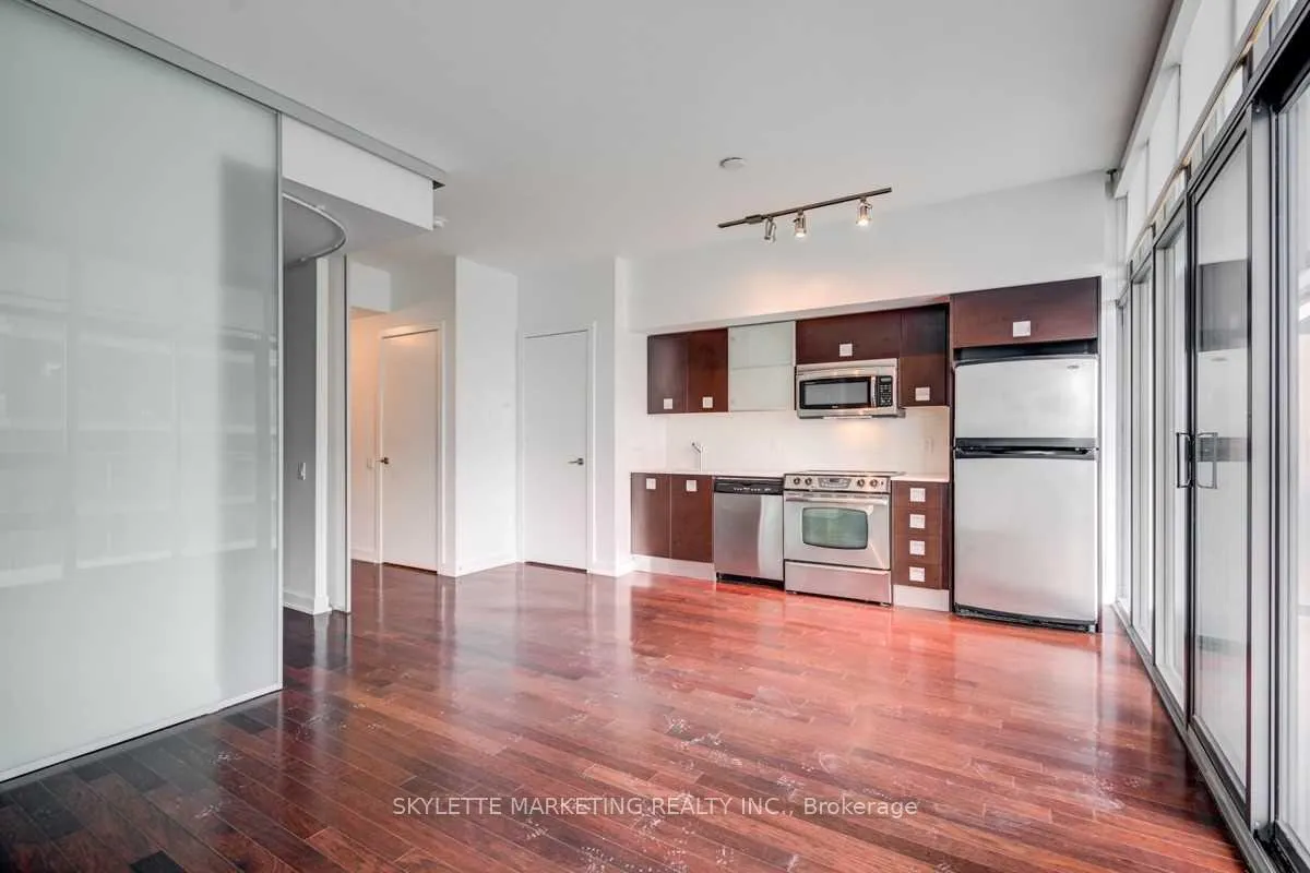 Photo 5 of Unit 3702, 33 Charles Street E, Toronto, Church-Yonge Corridor — HOMEH
