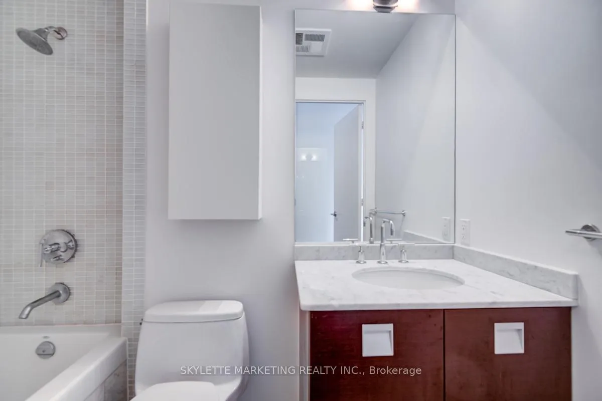 Photo 11 of Unit 3702, 33 Charles Street E, Toronto, Church-Yonge Corridor — HOMEH