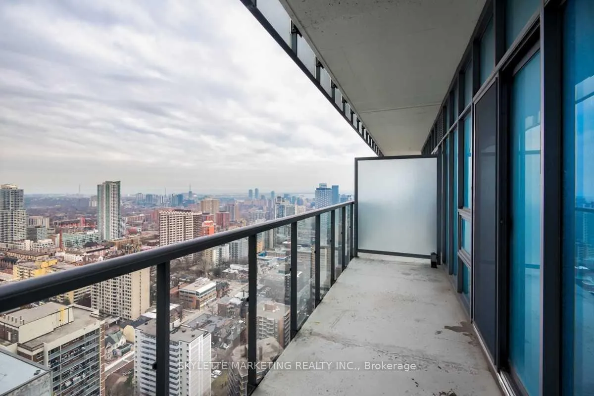 Photo 12 of Unit 3702, 33 Charles Street E, Toronto, Church-Yonge Corridor — HOMEH