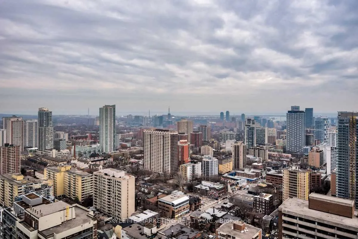 Photo 13 of Unit 3702, 33 Charles Street E, Toronto, Church-Yonge Corridor — HOMEH