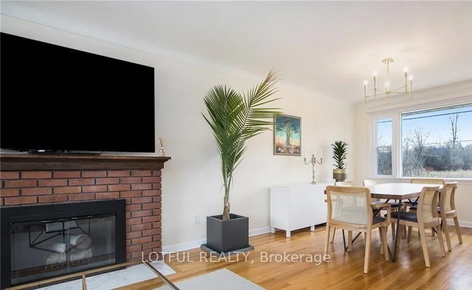Photo 4 of 2012 Dorval Avenue, Ottawa, Elmvale Acres — HOMEH