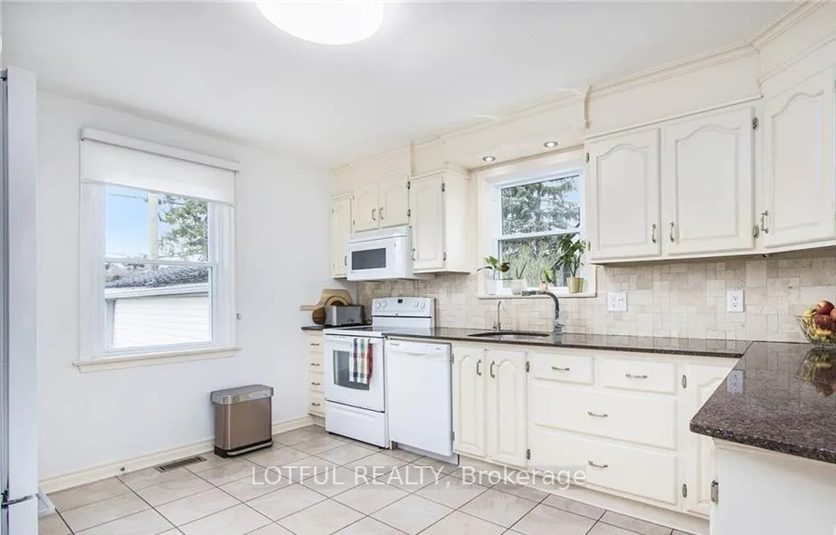 Photo 8 of 2012 Dorval Avenue, Ottawa, Elmvale Acres — HOMEH
