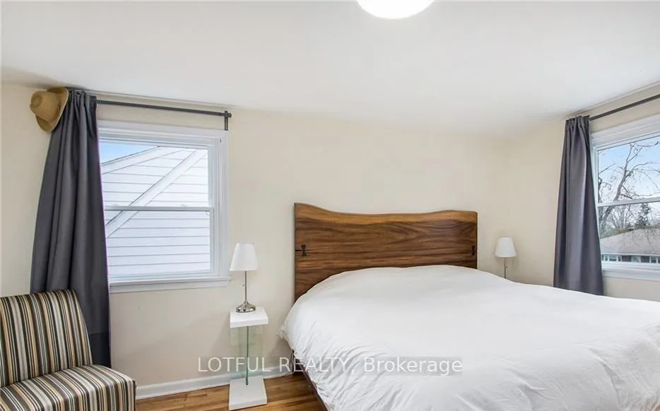 Photo 11 of 2012 Dorval Avenue, Ottawa, Elmvale Acres — HOMEH