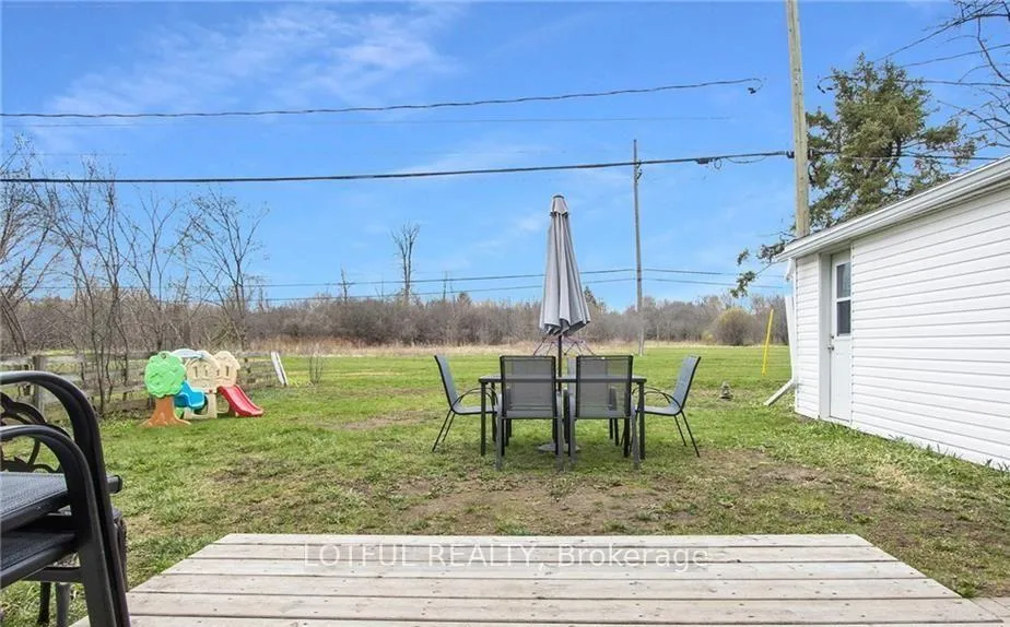 Photo 23 of 2012 Dorval Avenue, Ottawa, Elmvale Acres — HOMEH