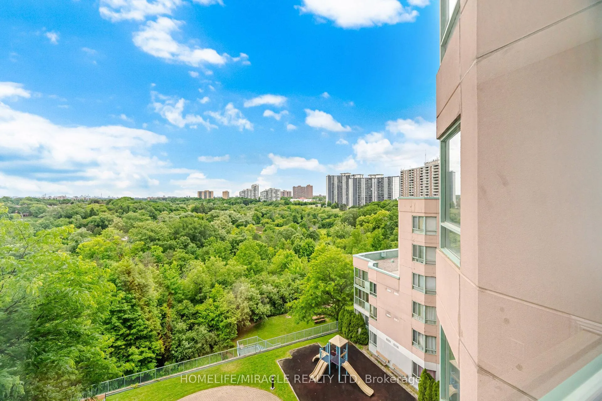Photo 7 of Unit 707, 41 Markbrook Lane, Etobicoke, Mount Olive-Silverstone-Jamestown — HOMEH