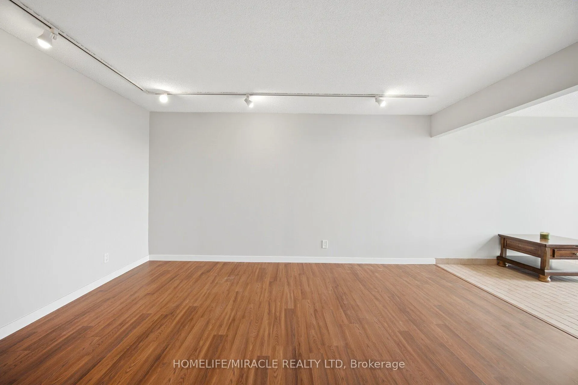 Photo 12 of Unit 707, 41 Markbrook Lane, Etobicoke, Mount Olive-Silverstone-Jamestown — HOMEH