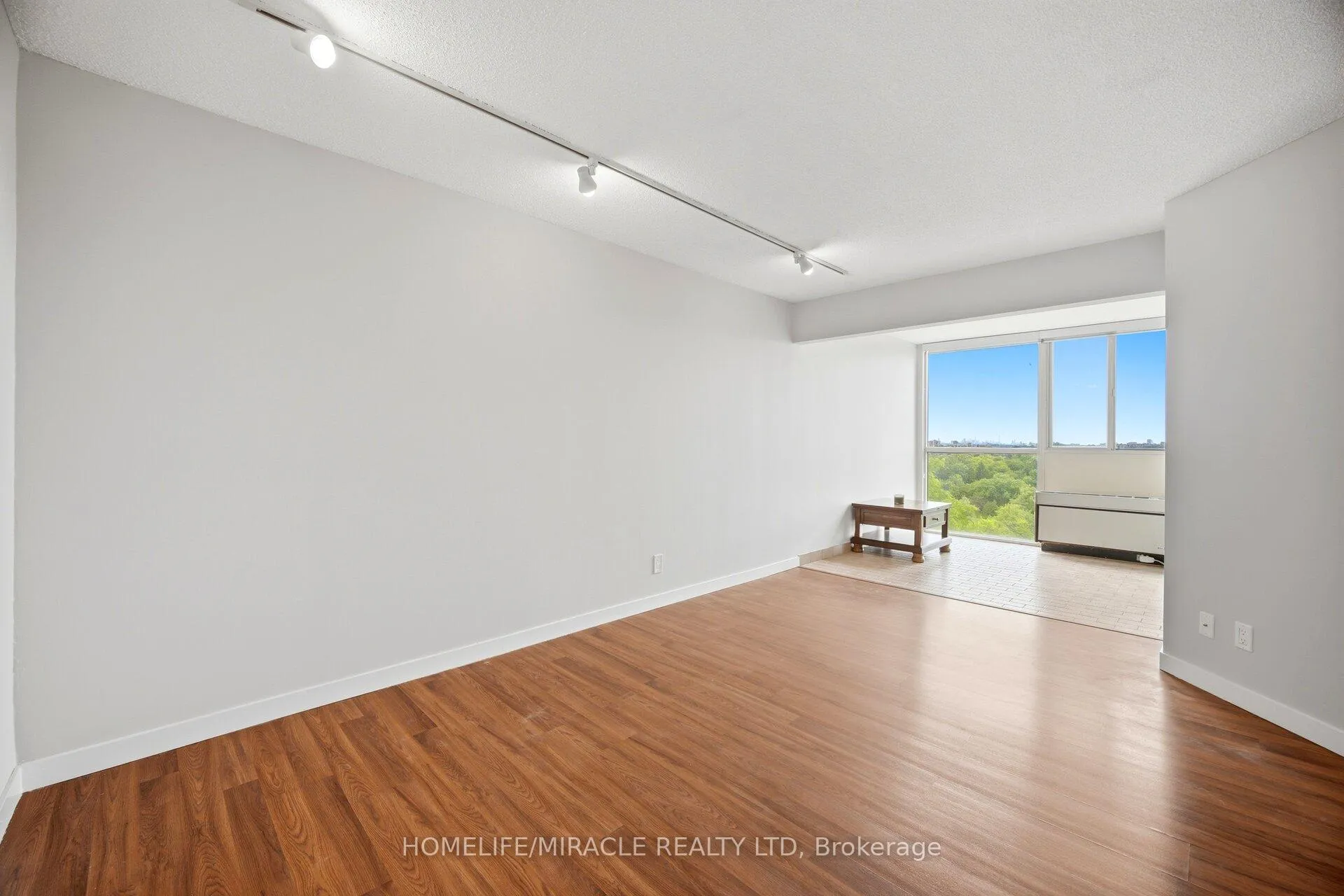 Photo 15 of Unit 707, 41 Markbrook Lane, Etobicoke, Mount Olive-Silverstone-Jamestown — HOMEH