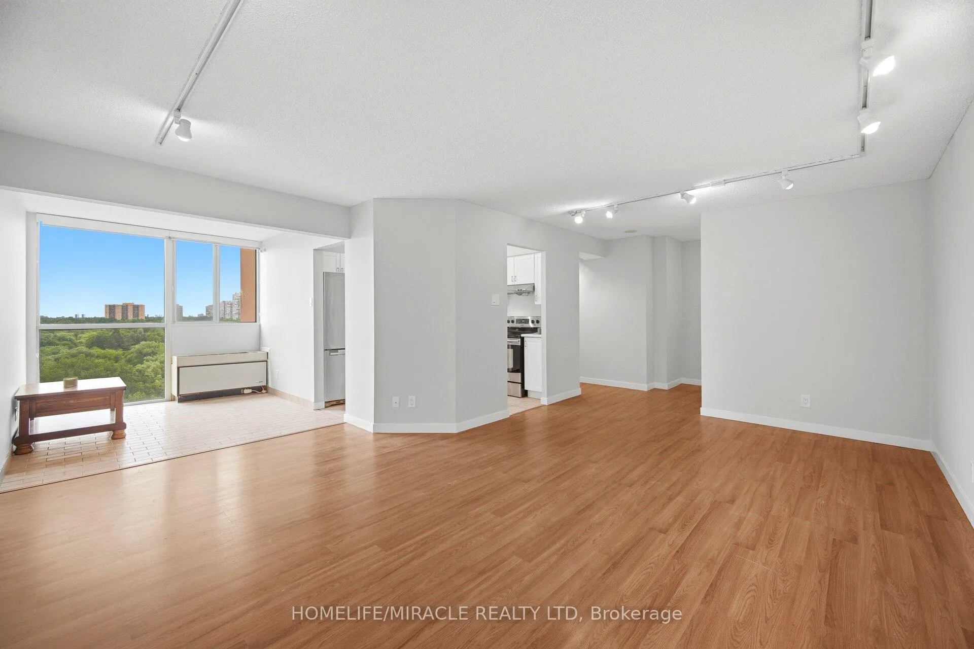 Photo 16 of Unit 707, 41 Markbrook Lane, Etobicoke, Mount Olive-Silverstone-Jamestown — HOMEH
