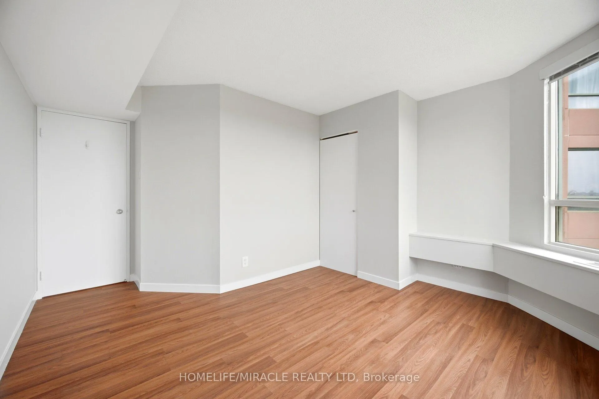Photo 26 of Unit 707, 41 Markbrook Lane, Etobicoke, Mount Olive-Silverstone-Jamestown — HOMEH