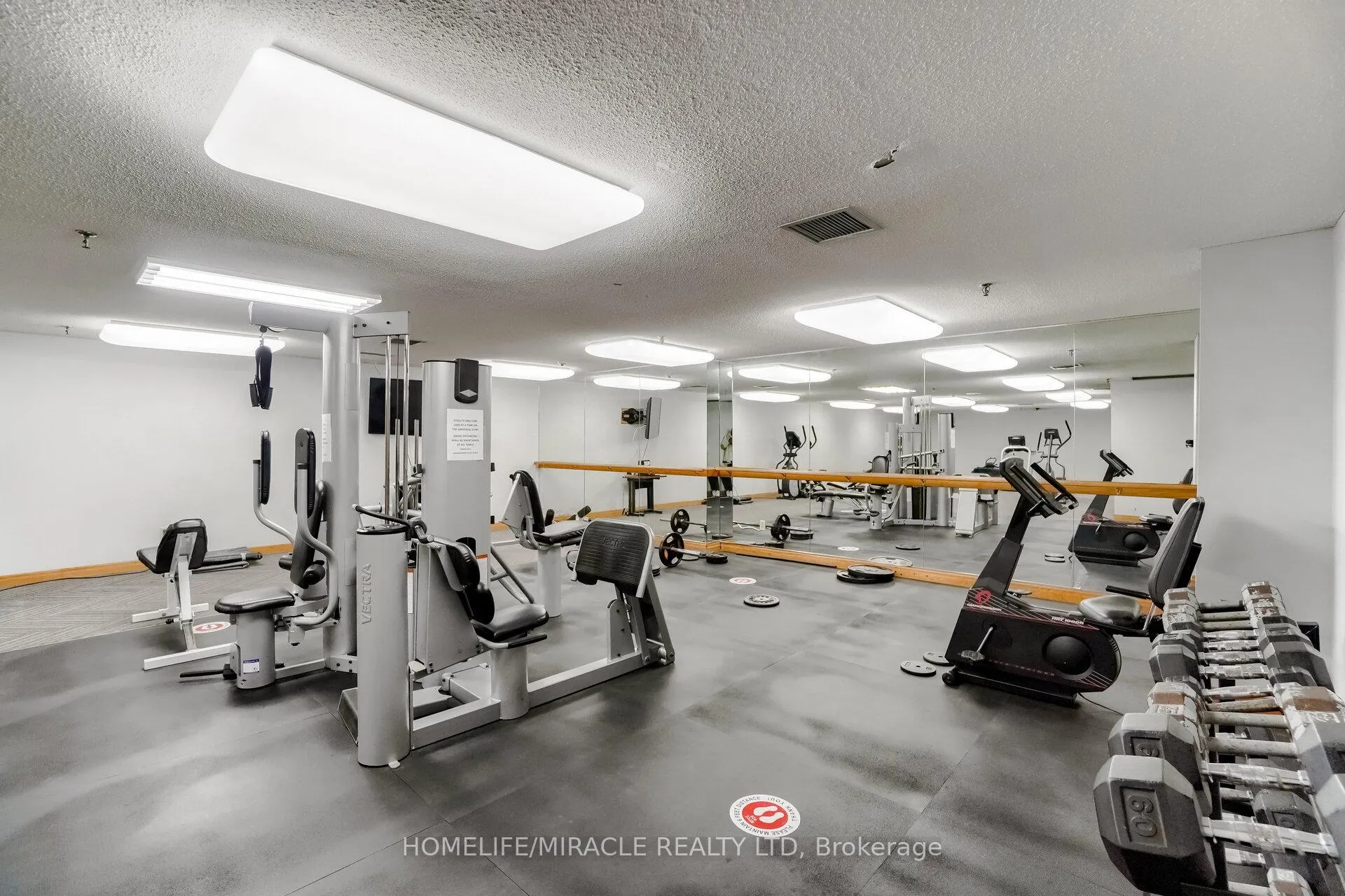 Photo 31 of Unit 707, 41 Markbrook Lane, Etobicoke, Mount Olive-Silverstone-Jamestown — HOMEH