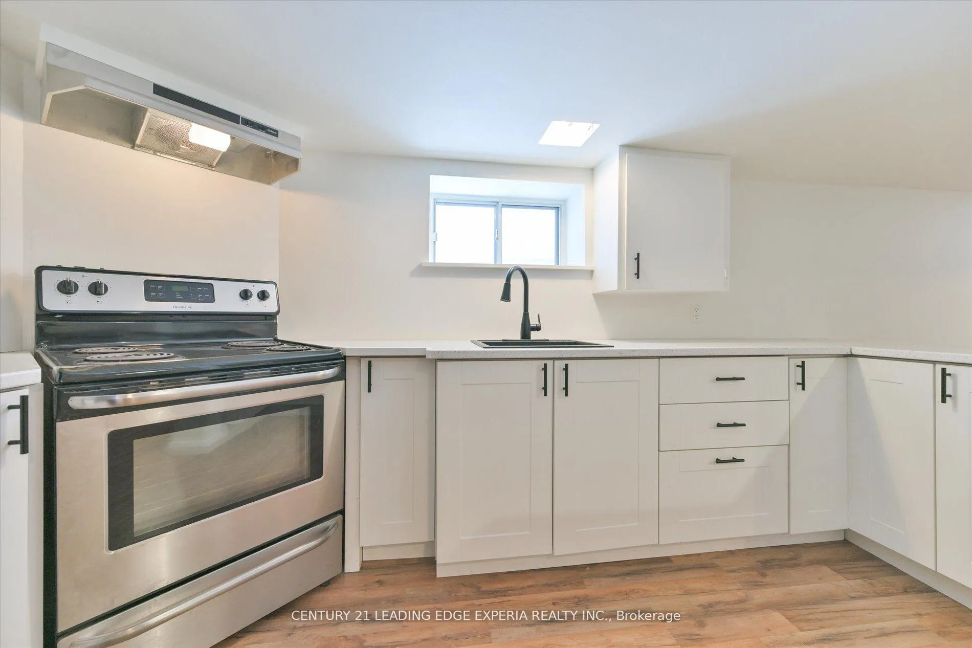 Photo 5 of Unit Lower, 24 Torrens Avenue, Toronto, Broadview North — HOMEH