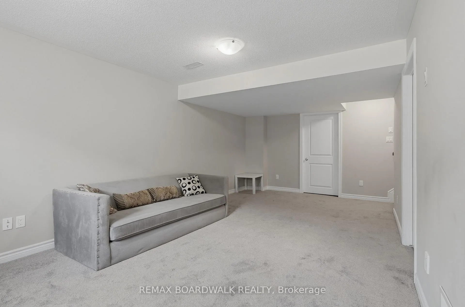 Photo 31 of 695 Jerome Jodoin Drive, Ottawa, Avalon West — HOMEH