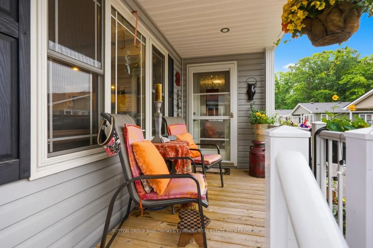 Photo 3 of Unit 116, 22790 Amiens Road, Middlesex Centre, Komoka — HOMEH