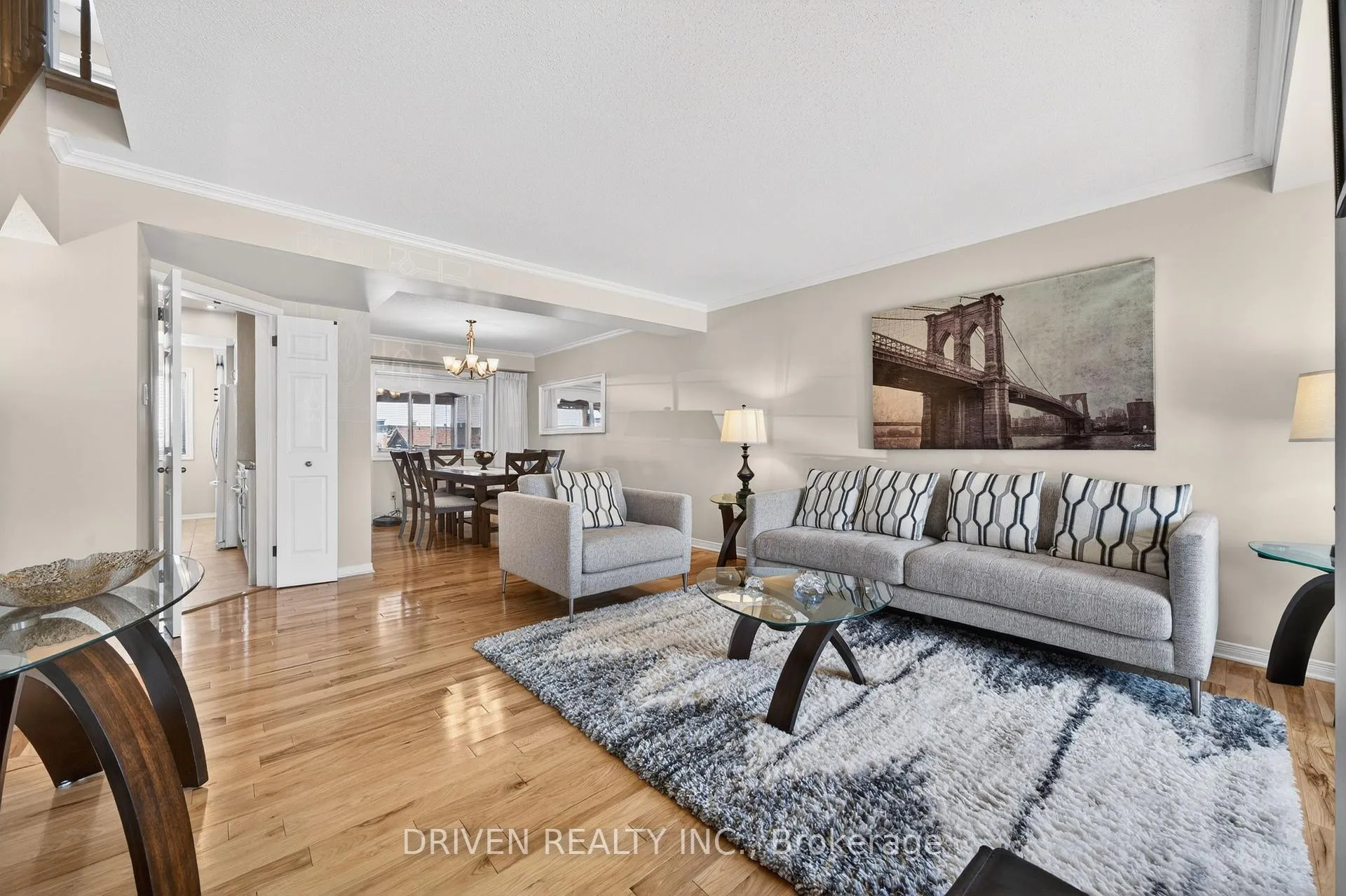 Photo 3 of 30 Peacock Crescent, Ottawa, Barrhaven - Cedargrove/Fraserdale — HOMEH