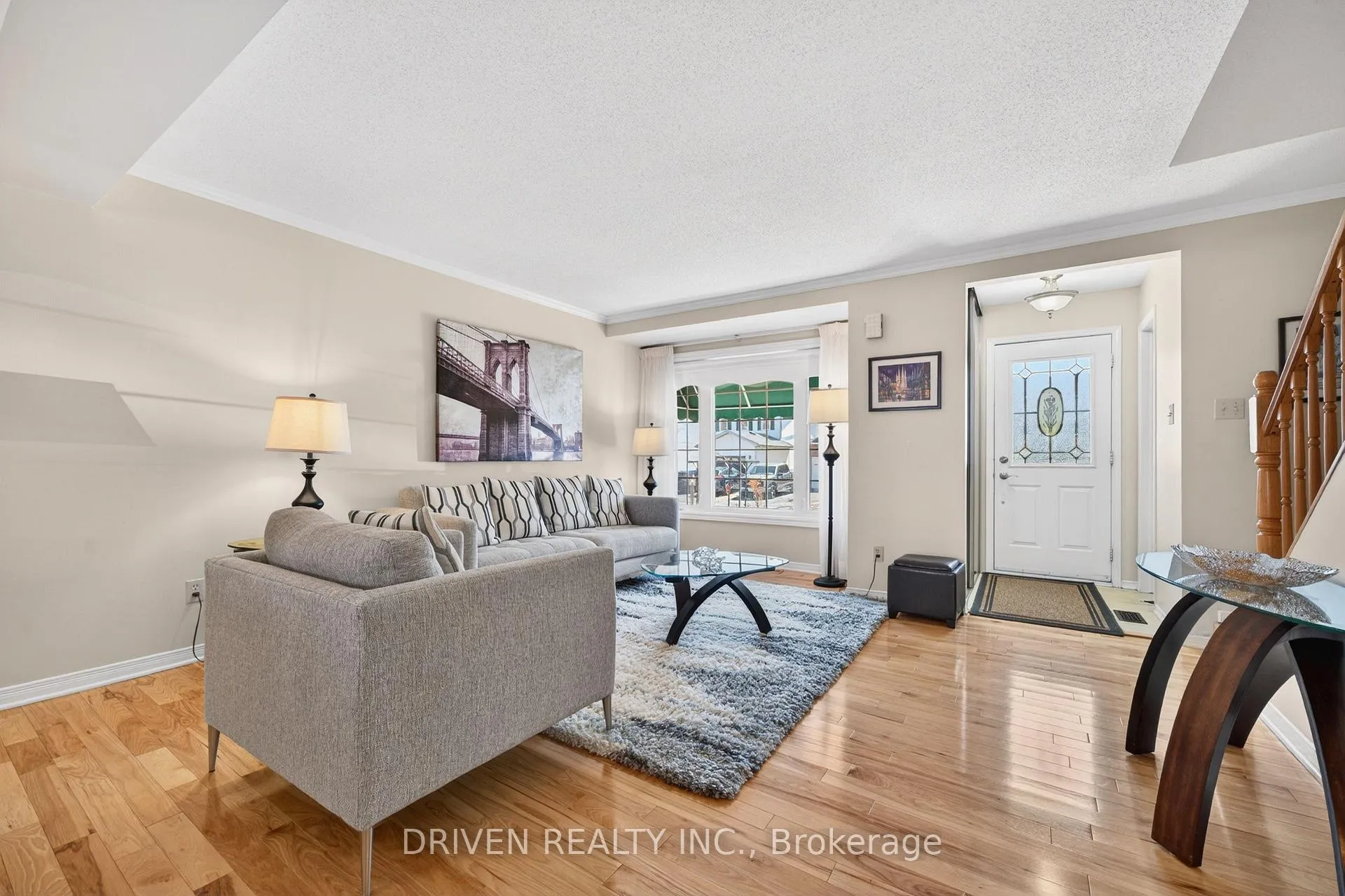 Photo 4 of 30 Peacock Crescent, Ottawa, Barrhaven - Cedargrove/Fraserdale — HOMEH