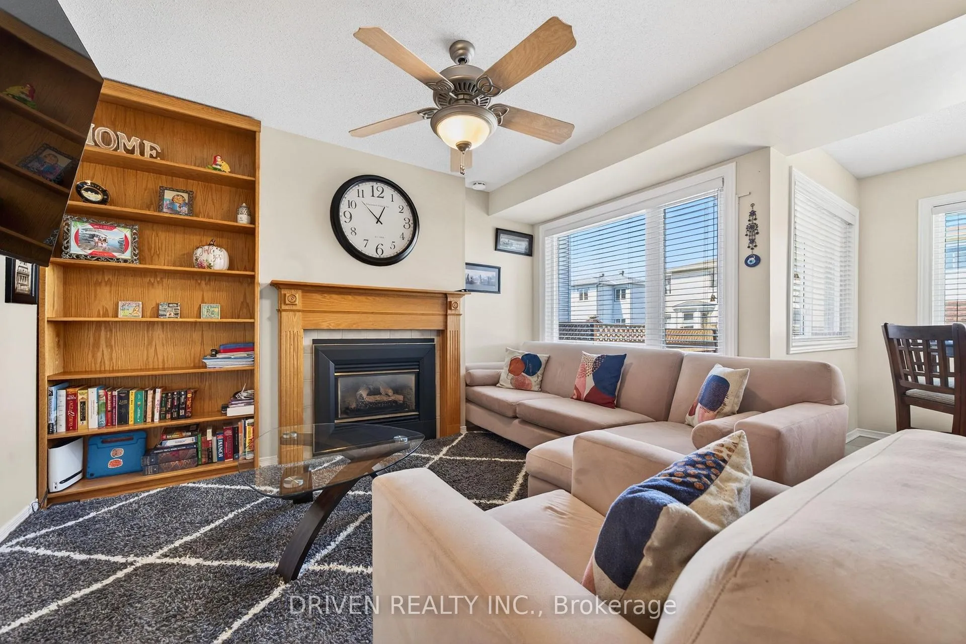 Photo 7 of 30 Peacock Crescent, Ottawa, Barrhaven - Cedargrove/Fraserdale — HOMEH
