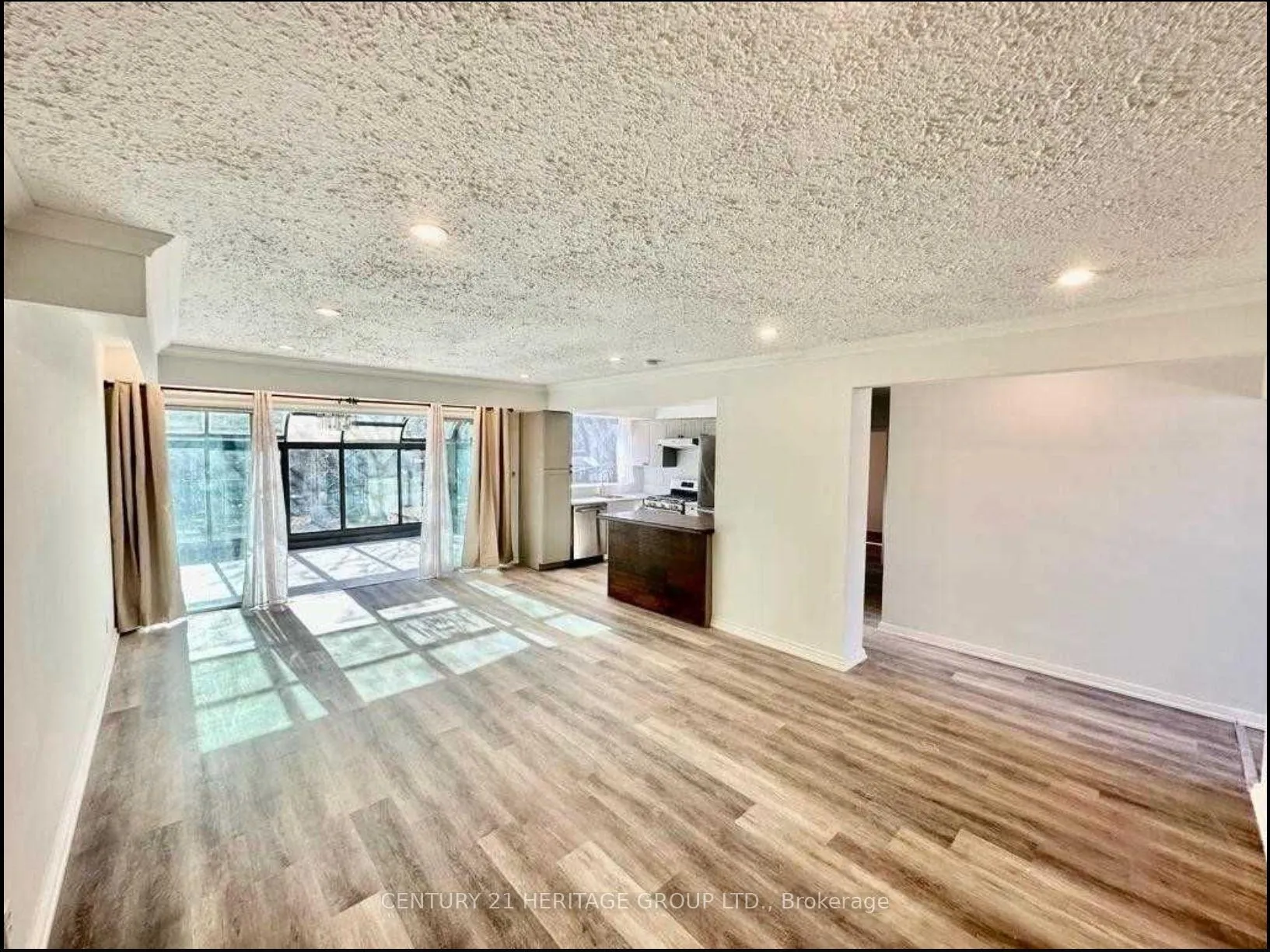 Photo 1 of 408 Osiris Drive, Richmond Hill, Crosby — HOMEH