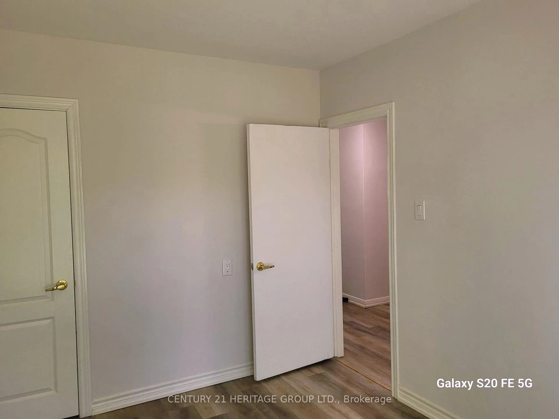 Photo 9 of 408 Osiris Drive, Richmond Hill, Crosby — HOMEH