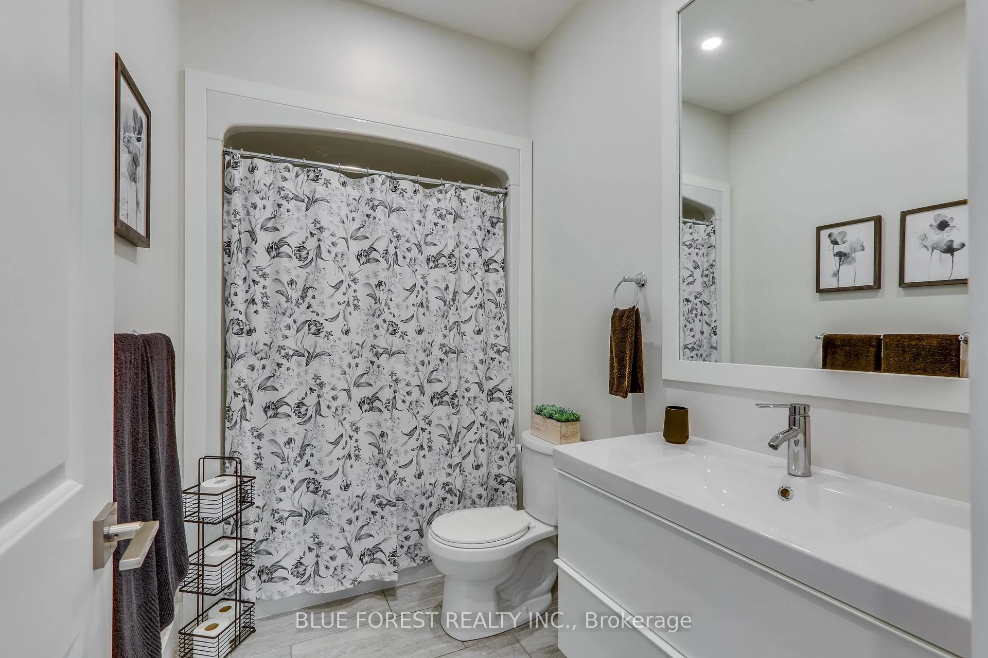 Photo 6 of Unit 50, 4700 Hamilton Road, Thames Centre, Dorchester — HOMEH