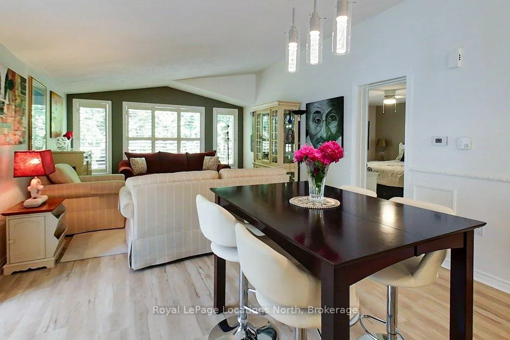 Photo 12 of 13 Pennsylvania Avenue, Wasaga Beach — HOMEH