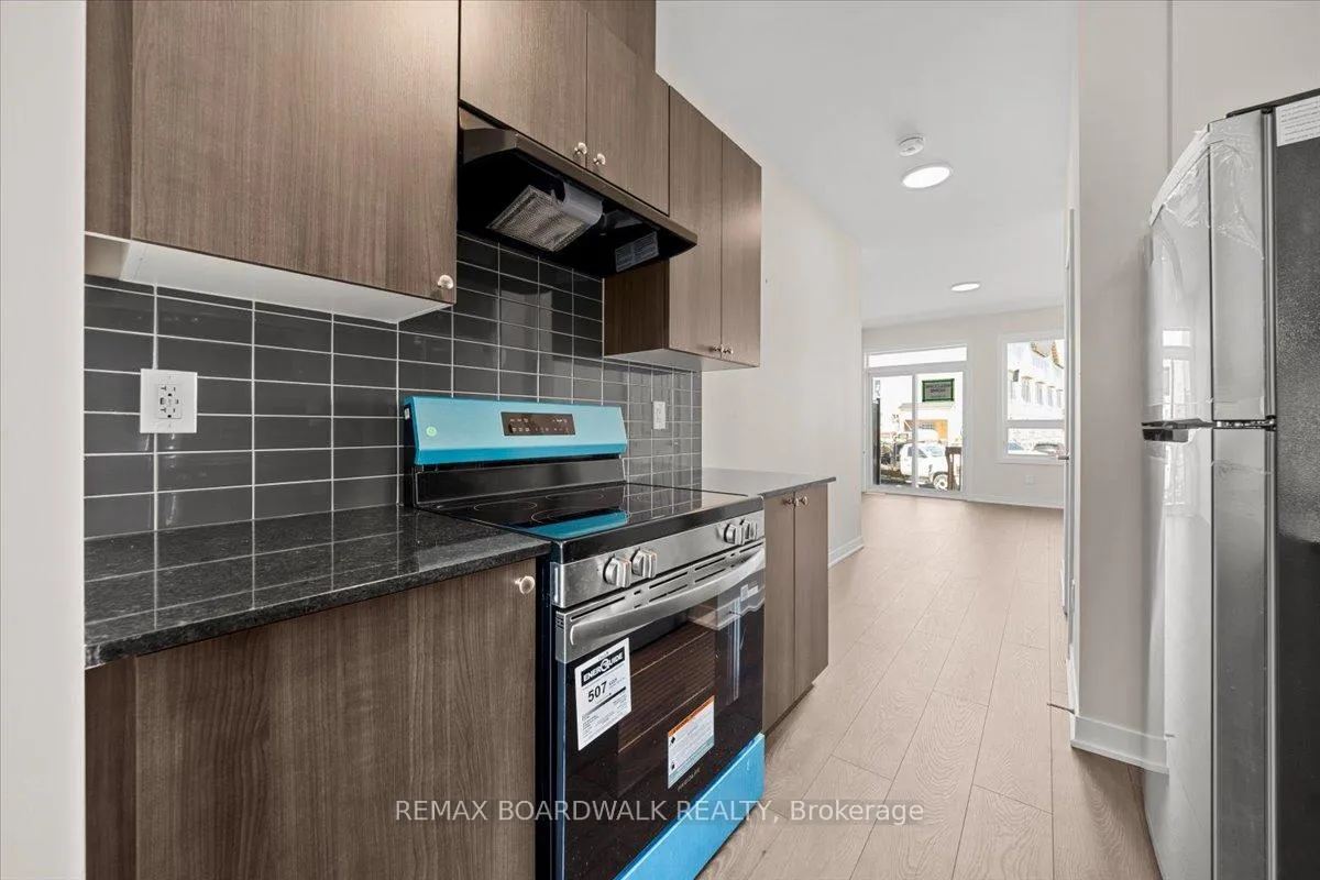 Photo 5 of 241 Lamarche Avenue, Ottawa, Chapel Hill South - Orleans Village — HOMEH