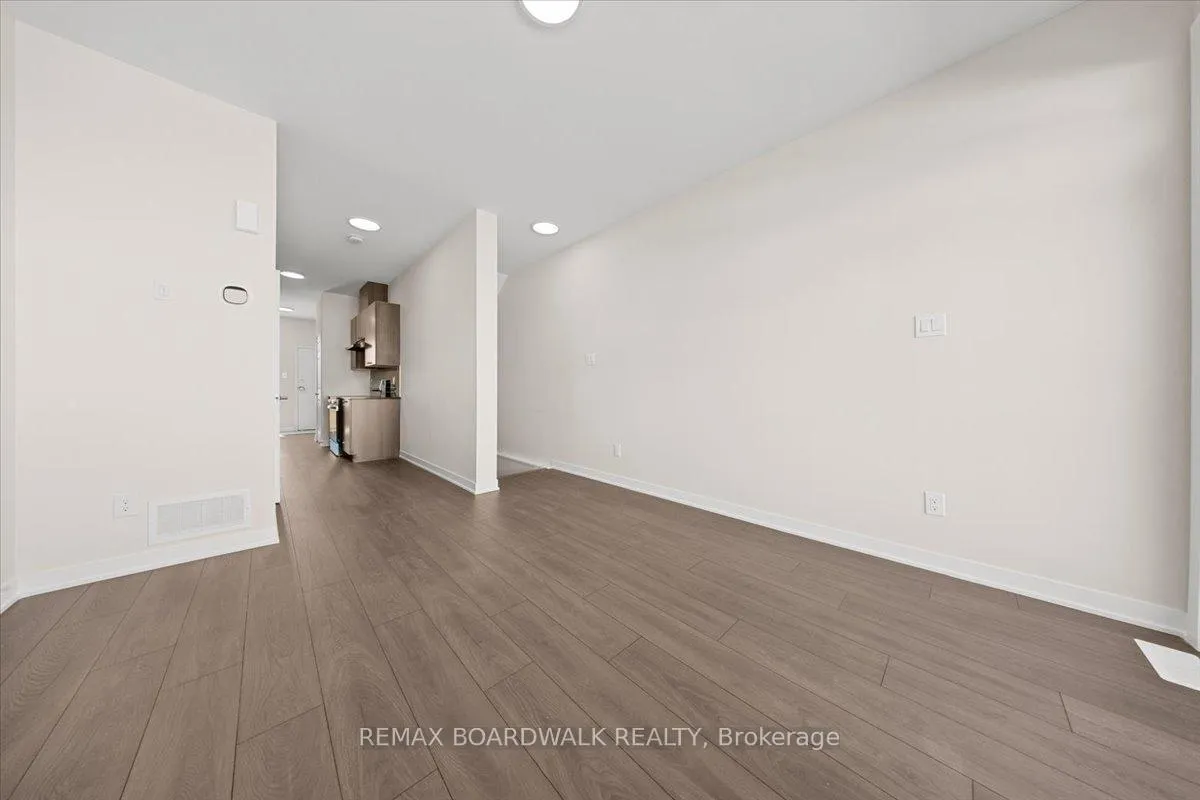 Photo 11 of 241 Lamarche Avenue, Ottawa, Chapel Hill South - Orleans Village — HOMEH