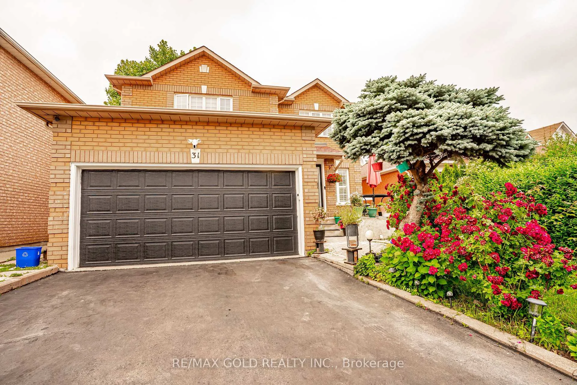 Photo 3 of 31 Colleyville Street, Brampton, Snelgrove — HOMEH