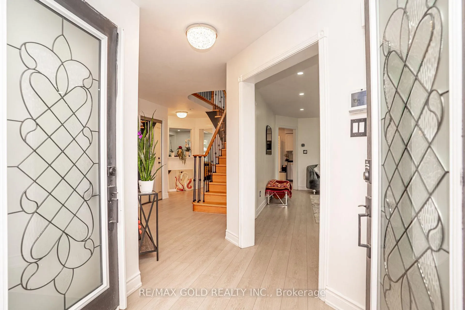 Photo 5 of 31 Colleyville Street, Brampton, Snelgrove — HOMEH