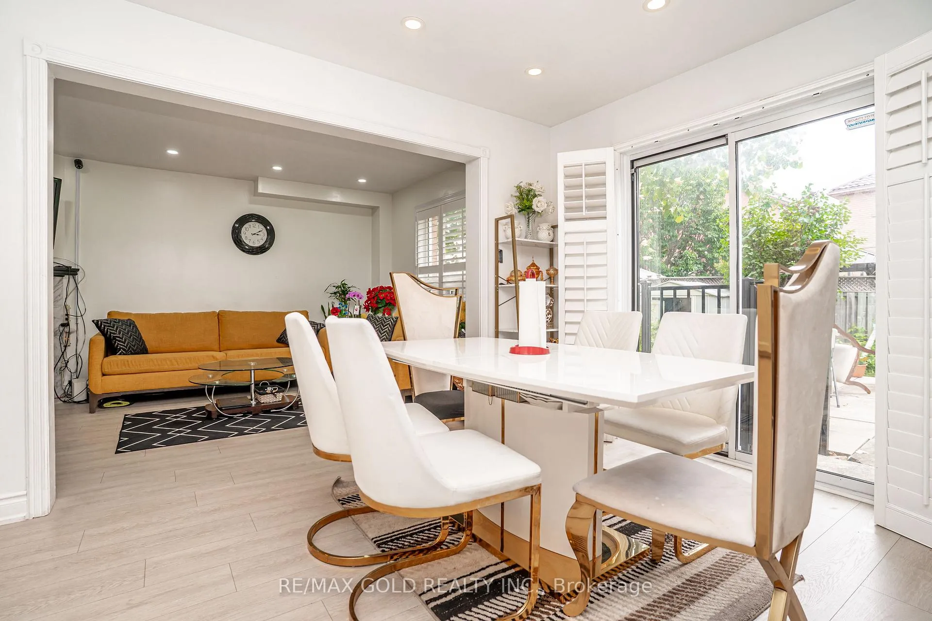 Photo 13 of 31 Colleyville Street, Brampton, Snelgrove — HOMEH