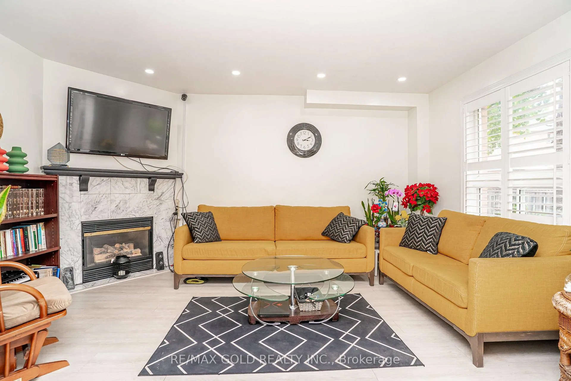 Photo 14 of 31 Colleyville Street, Brampton, Snelgrove — HOMEH
