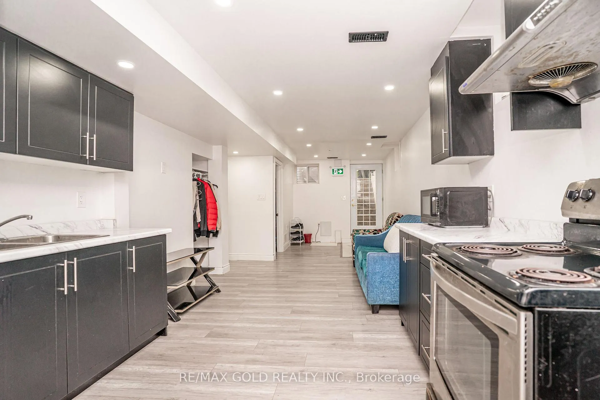 Photo 29 of 31 Colleyville Street, Brampton, Snelgrove — HOMEH