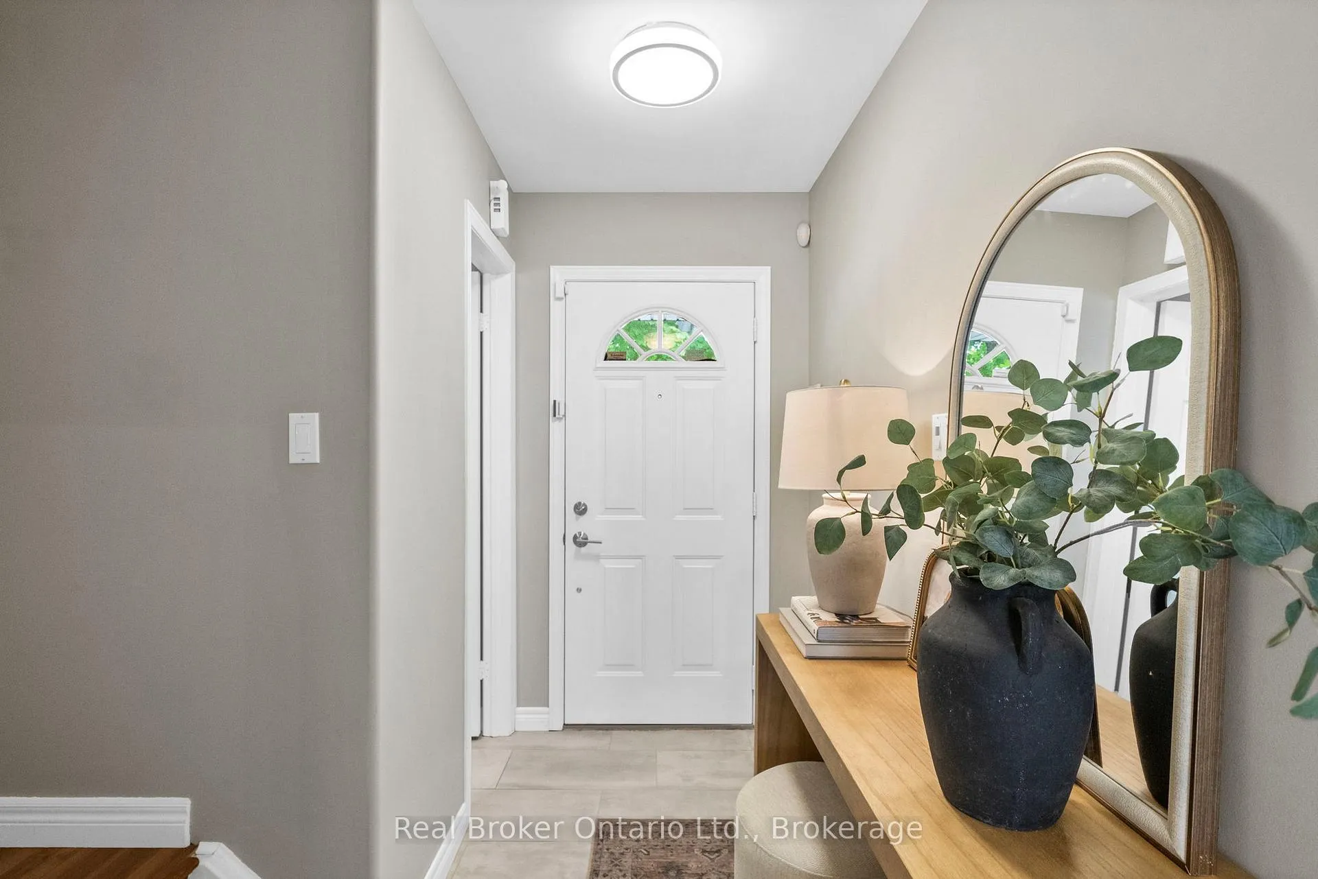 Photo 15 of 4 Beardmore Crescent, Halton Hills, Acton — HOMEH