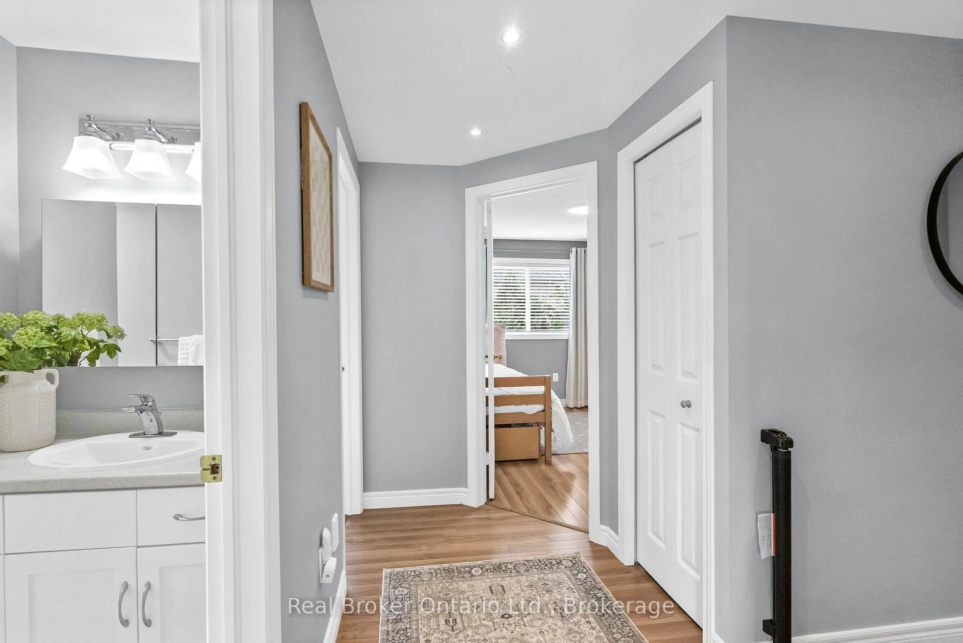 Photo 17 of 4 Beardmore Crescent, Halton Hills, Acton — HOMEH