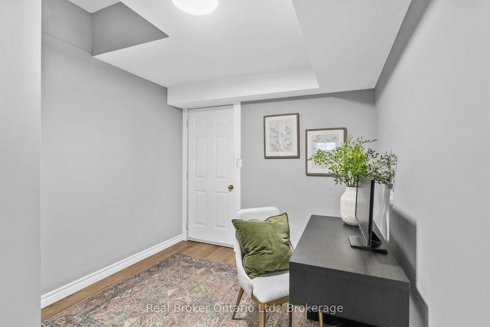 Photo 28 of 4 Beardmore Crescent, Halton Hills, Acton — HOMEH