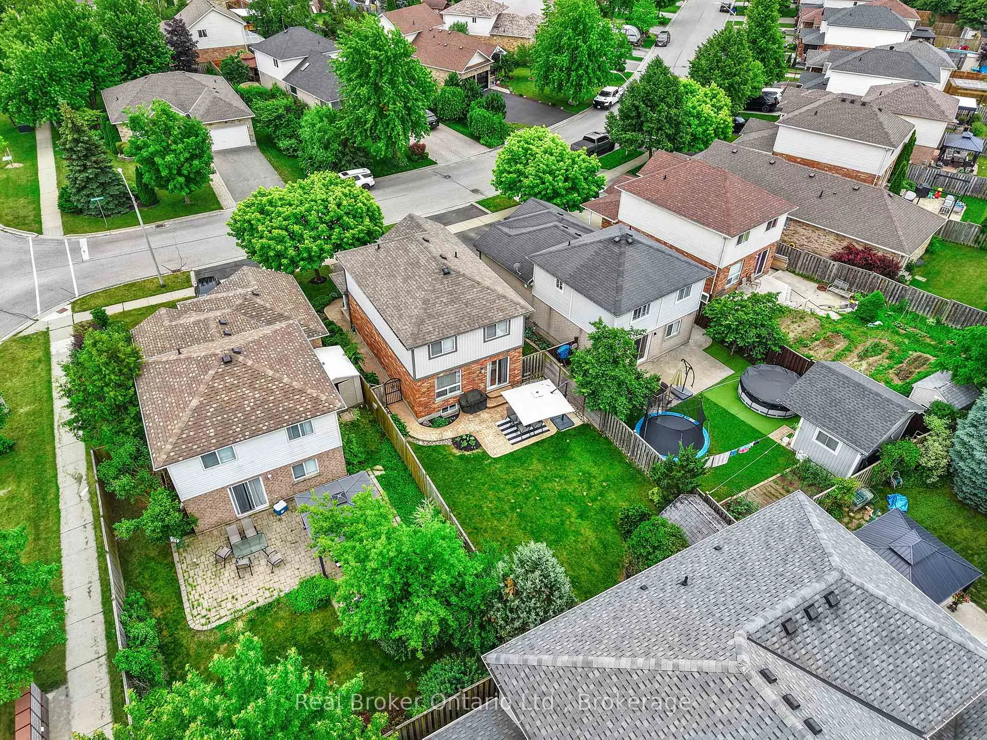 Photo 38 of 4 Beardmore Crescent, Halton Hills, Acton — HOMEH