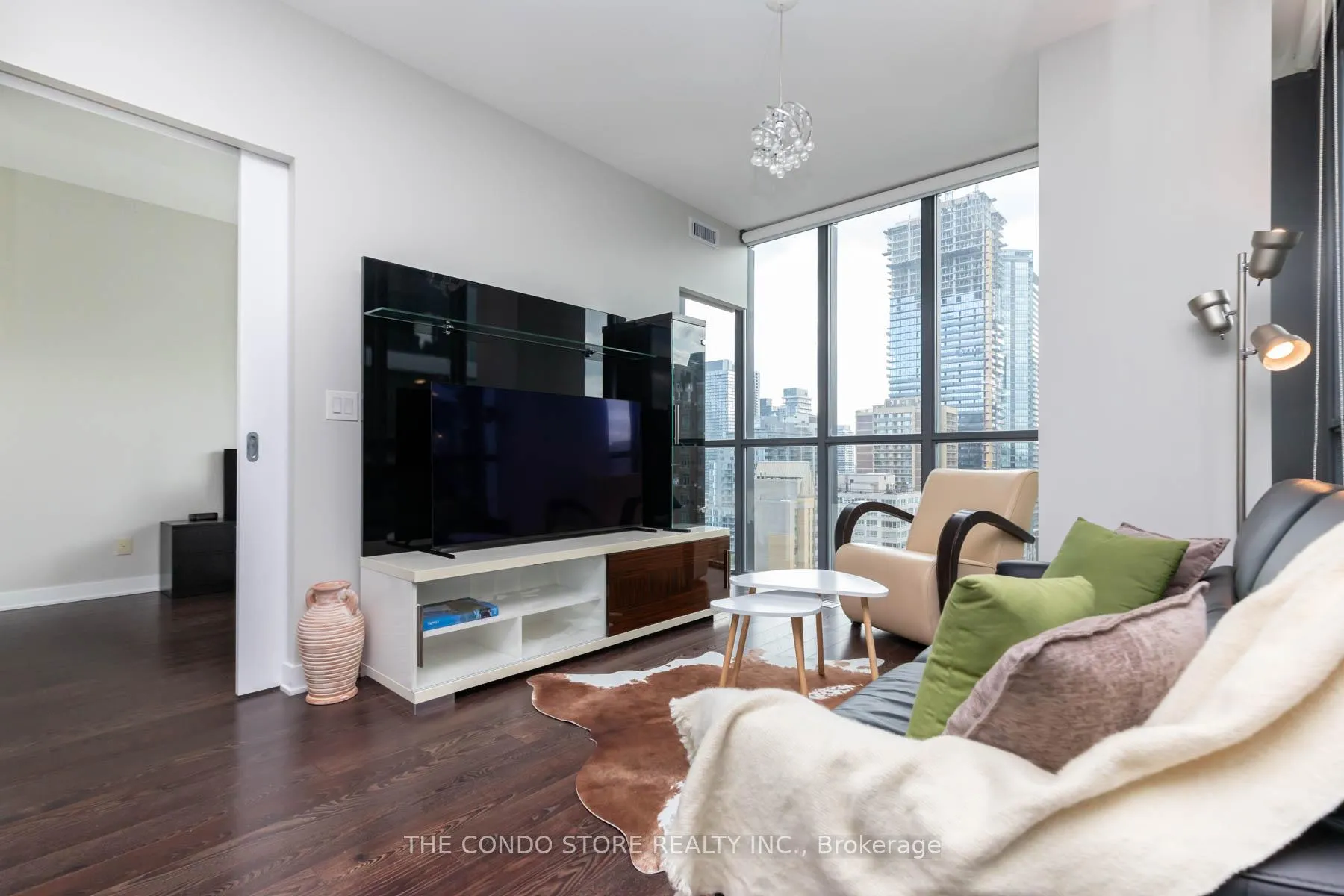 Photo 4 of Unit 1907, 110 Charles Street E, Toronto, Church-Yonge Corridor — HOMEH