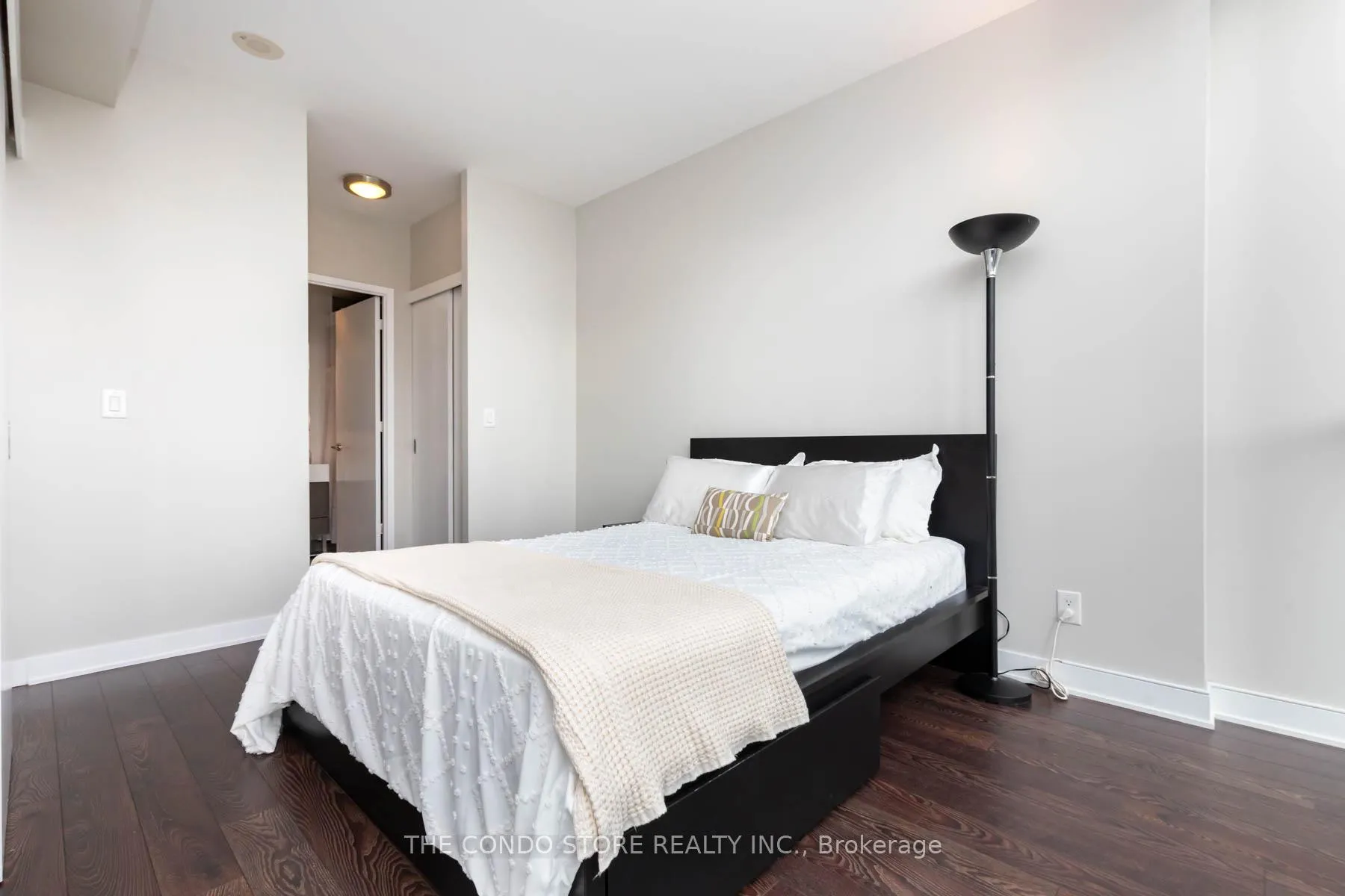 Photo 17 of Unit 1907, 110 Charles Street E, Toronto, Church-Yonge Corridor — HOMEH