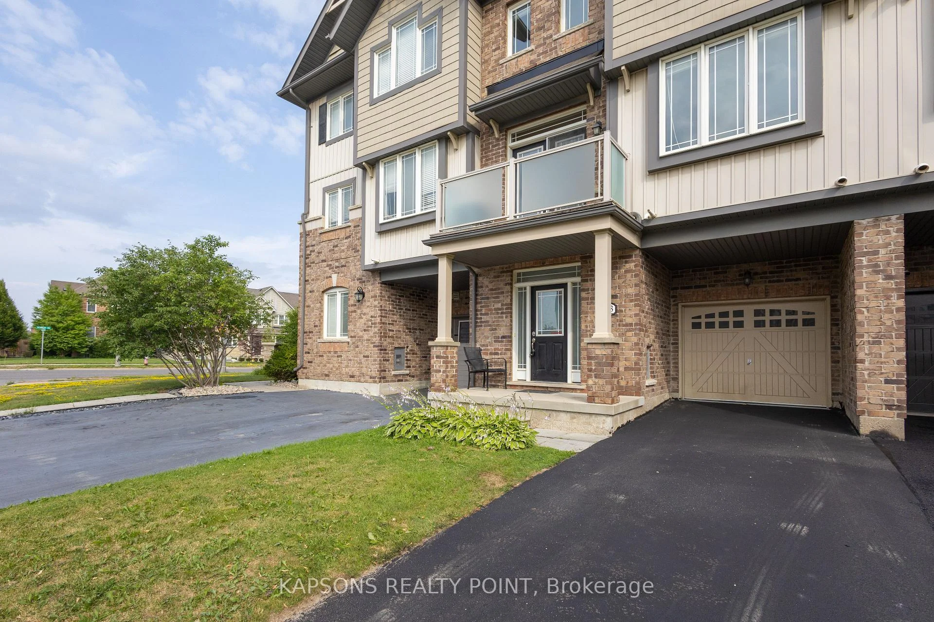 Photo 5 of 43 Waterville Way, Caledon, Rural Caledon — HOMEH