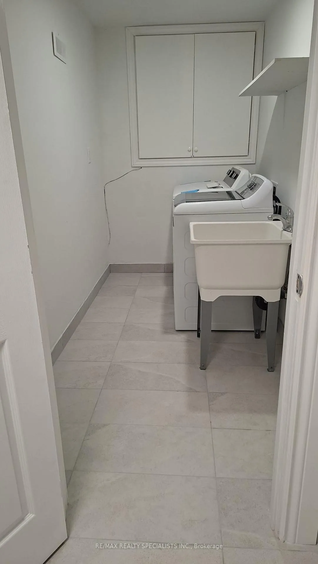 Photo 11 of Unit LOWER, 225 Waverly Street S, Oshawa, Vanier — HOMEH